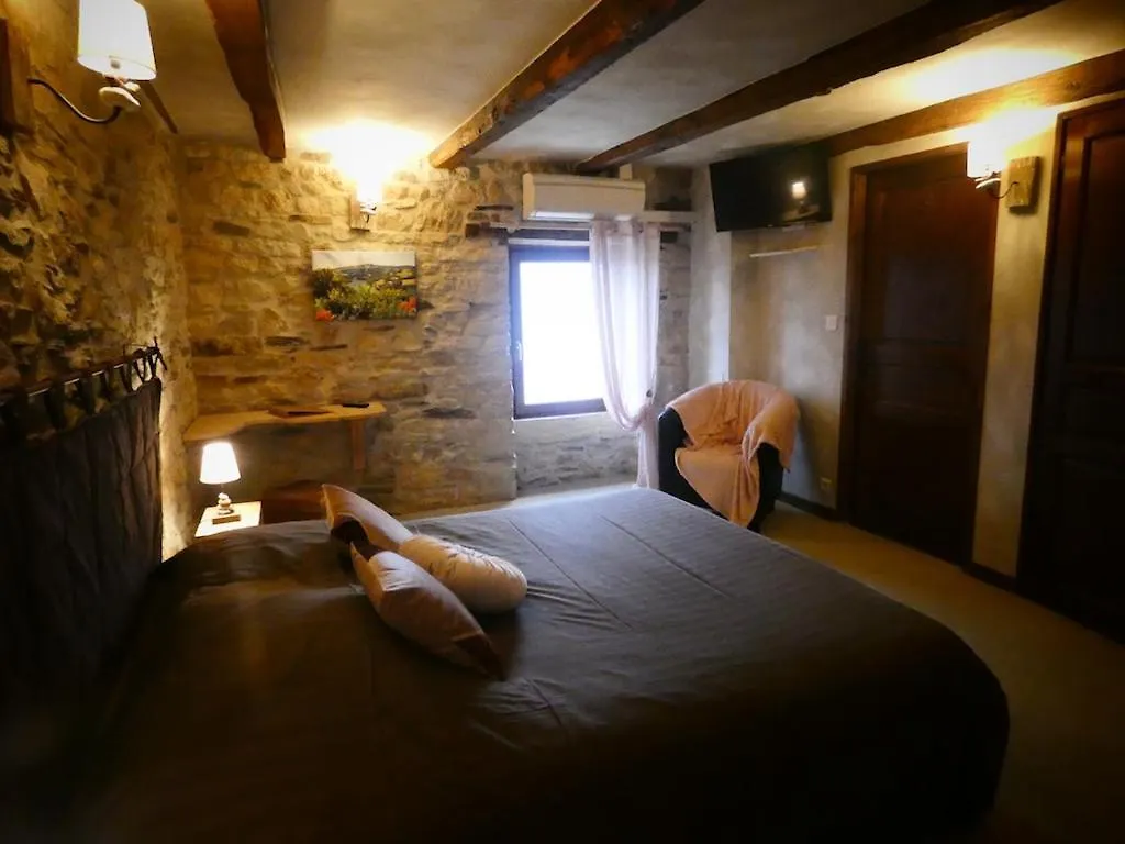 Auberge Du Lac Mandailles  Mandailles (Aveyron)