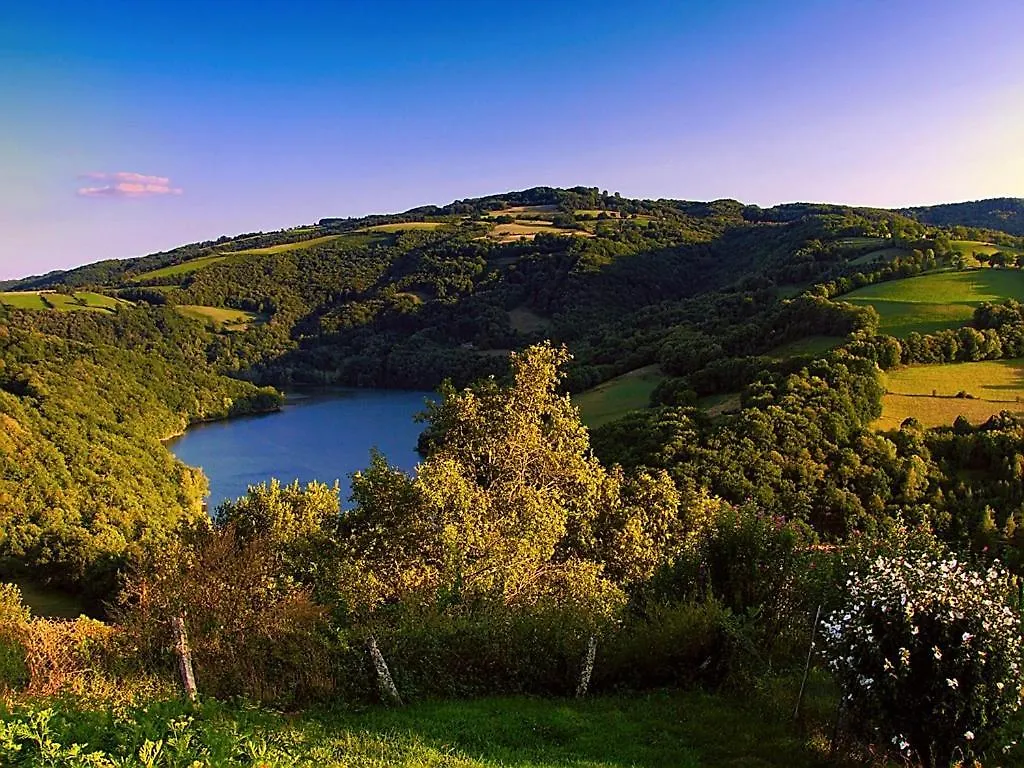 Auberge Du Lac Mandailles  호텔